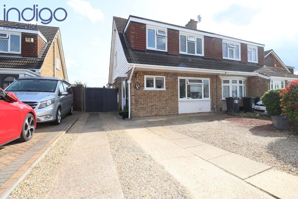 Turnpike Drive, Warden Hills, Luton, LU3 3RQ 3 bed semidetached house