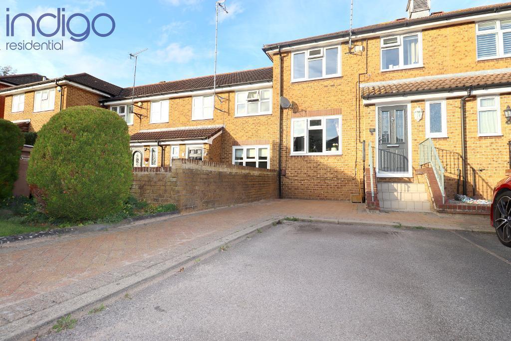 Whitwell Close, Luton, Beds, LU3 4BS 3 bed house for sale £300,000