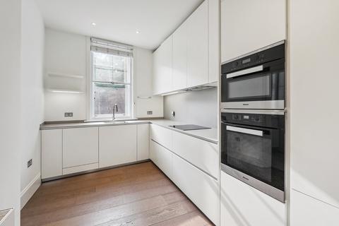 3 bedroom flat to rent - Cheyne Court, Chelsea, London