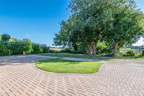 The Lodge Chapel Lane, Great Wakering, Southend-on-sea, SS3 0EH