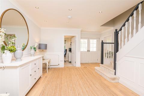 The Lodge Chapel Lane, Great Wakering, Southend-on-sea, SS3 0EH
