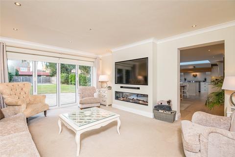 The Lodge Chapel Lane, Great Wakering, Southend-on-sea, SS3 0EH
