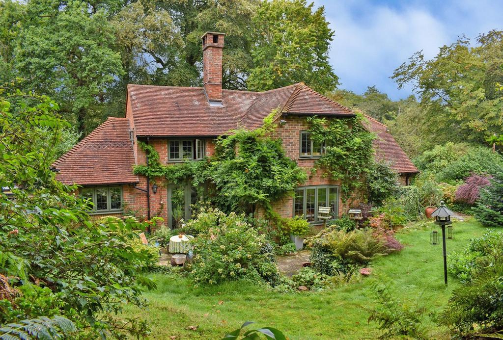 Sway Road, Lymington, SO41 4 bed detached house for sale £1,100,000