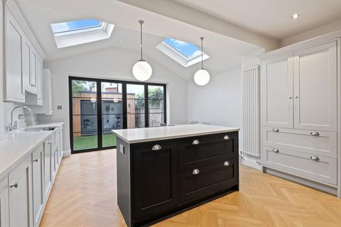 4 bedroom end of terrace house for sale, Northcroft Road, Northfields, Ealing, W13