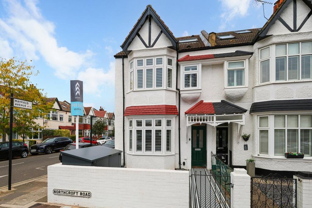 Northcroft Road, Northfields, Ealing... 4 bed end of terrace house for