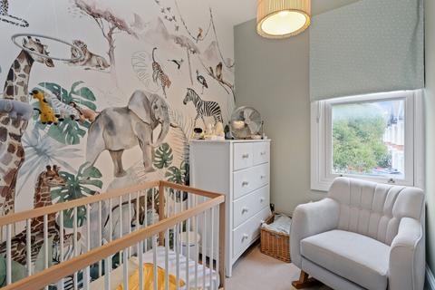 2 Northcroft Road, London, W13 9SX