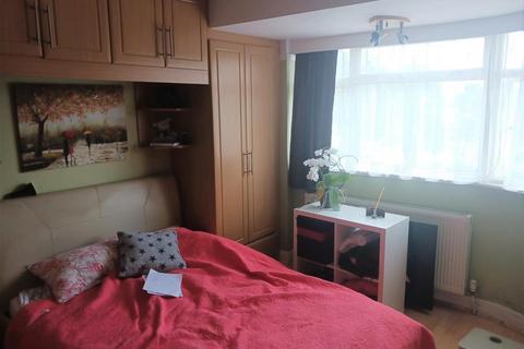 3 Acol Crescent, Ruislip, HA4 6QP