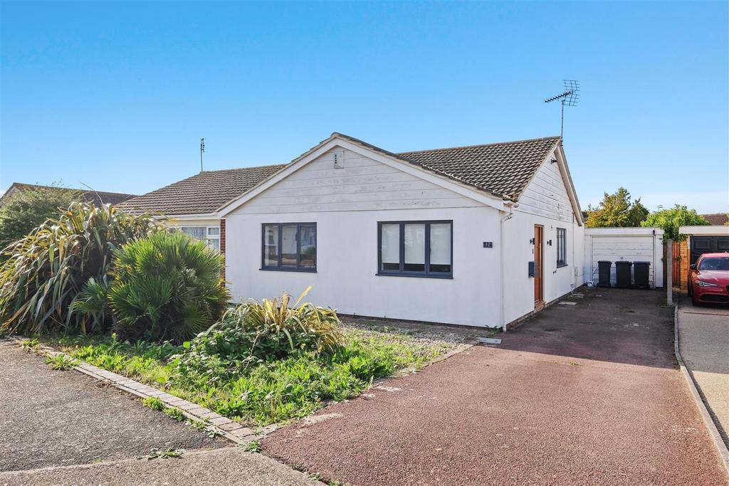 Milner Road, Seasalter, Whitstable 4 bed semidetached bungalow for