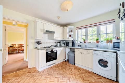 4 bedroom detached house for sale, Barn Meadow, Staplehurst, Tonbridge