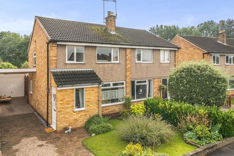 3 bedroom semi-detached house for sale, Glenfield Avenue, Wetherby, West Yorkshire