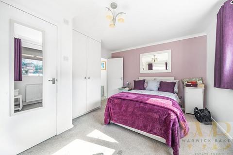 17 Benbow Close, Shoreham-by-sea, BN43 5RY