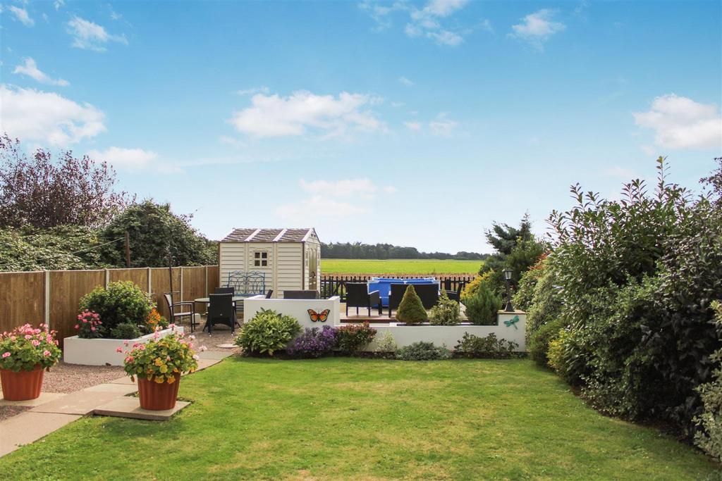 West Way, Wimbotsham 4 bed semidetached house for sale £317,000