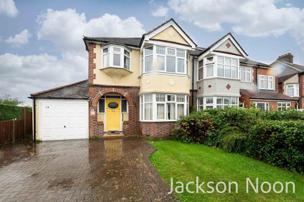 Ruxley Lane, Ewell, KT19 3 bed semidetached house for sale £650,000