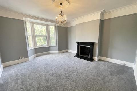Flat C, 48 Weston Road, Gloucester, GL1 5AX