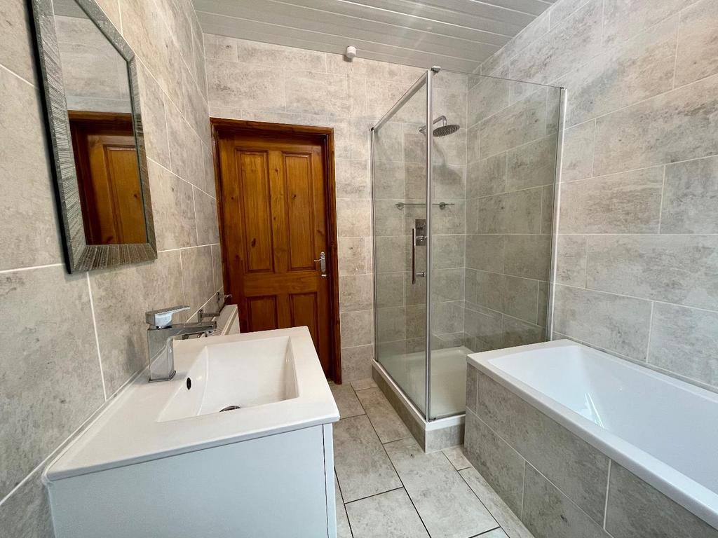 Bathroom/w.c.