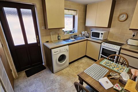 10 Blackthorn Close, Bingham, Nottingham, NG13 8UB