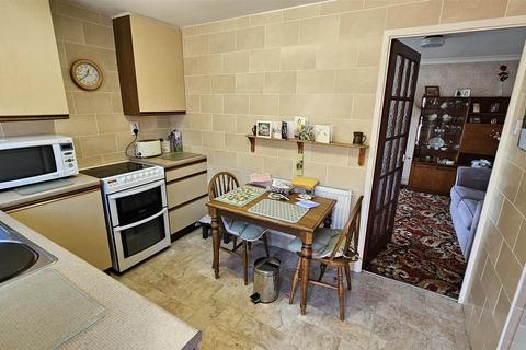 10 Blackthorn Close, Bingham, Nottingham, NG13 8UB