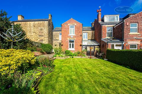121 Carr Road, Sheffield, S6 2WY