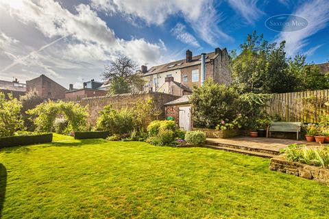 121 Carr Road, Sheffield, S6 2WY
