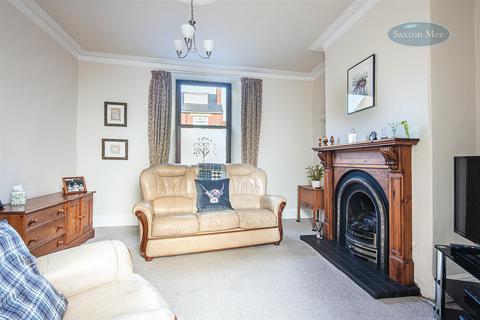 121 Carr Road, Sheffield, S6 2WY