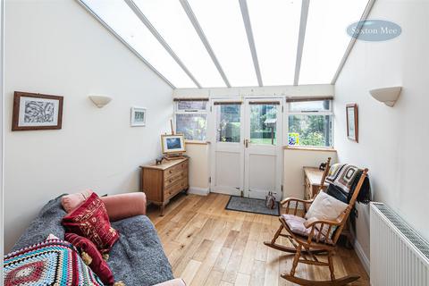 121 Carr Road, Sheffield, S6 2WY
