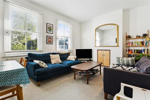 2 bedroom flat for sale, Acton Lane, London