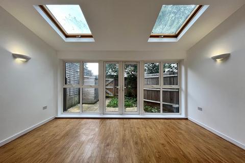 3 Egerton Close, Belvedere, DA17 6FA