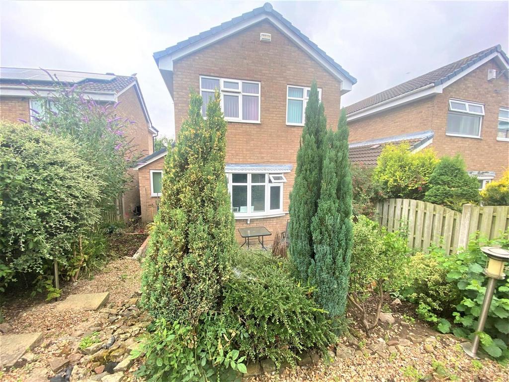 Hayes Court, Halfway, Sheffield 3 bed detached house for sale £220,000