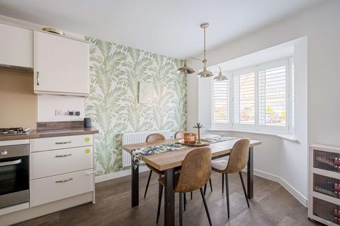 3 Sun Marsh Way, Gravesend, DA12 2FE