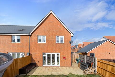 3 Sun Marsh Way, Gravesend, DA12 2FE