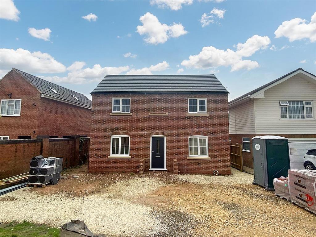 High Road, Whaplode 3 bed detached house for sale £265,000