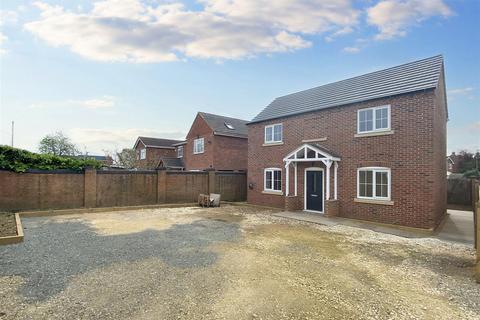 3 bedroom detached house for sale, High Road, Whaplode