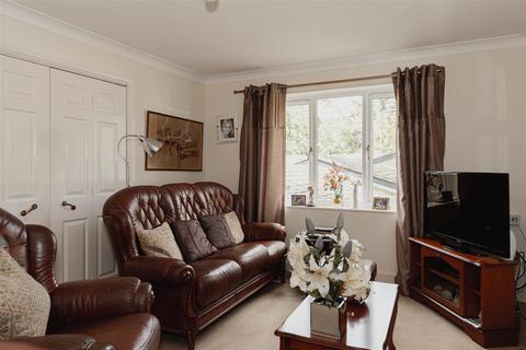 1 bedroom retirement property for sale, Wray Park Road, Reigate