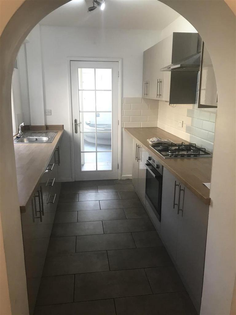 Garfield Road, Great Yarmouth 3 bed house £850 pcm (£196 pw)