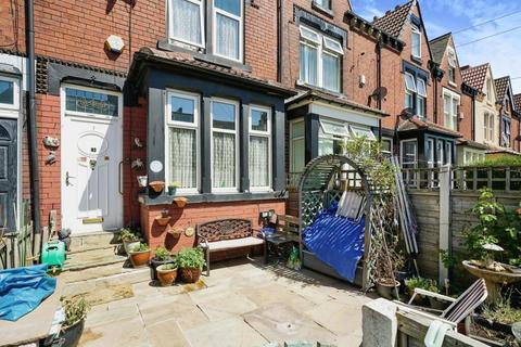 3 Cross Flatts Drive, Leeds, LS11 7HY