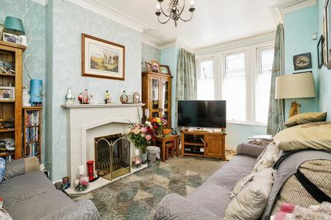 3 Cross Flatts Drive, Leeds, LS11 7HY