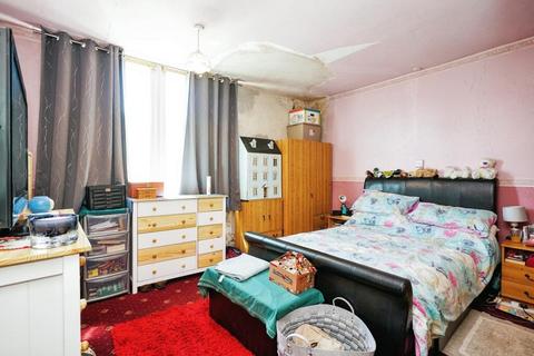 3 Cross Flatts Drive, Leeds, LS11 7HY