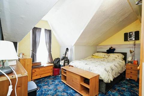 3 Cross Flatts Drive, Leeds, LS11 7HY