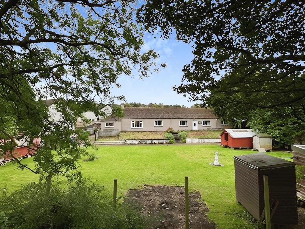 Cardenden Road, Cardenden, Lochgelly 3 bed detached bungalow for sale