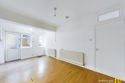 2 bedroom flat for sale, Station Road, Harrow