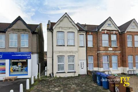 2 bedroom flat for sale, Station Road, Harrow