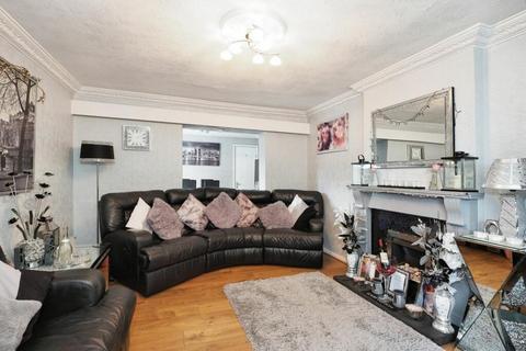 4 bedroom detached house for sale, The Maltings, Mirfield, WF14