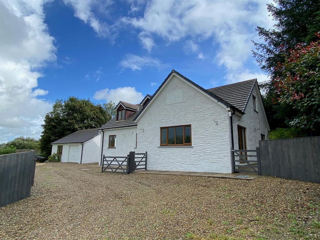 Llanglydwen, Carmarthenshire 4 bed detached house for sale £379,500