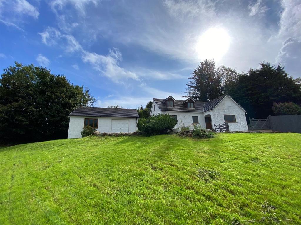 Llanglydwen, Carmarthenshire 4 bed detached house for sale £375,000