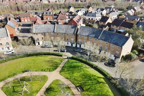 2 Allington Circle, Kingsmead, Milton Keynes, MK4 4EE