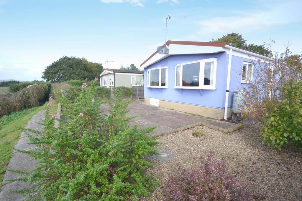 Moon Ridge, Newport Park, Exeter 2 bed house for sale £200,000