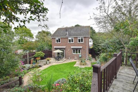 4 bedroom detached house for sale, Rogersmead, Tenterden