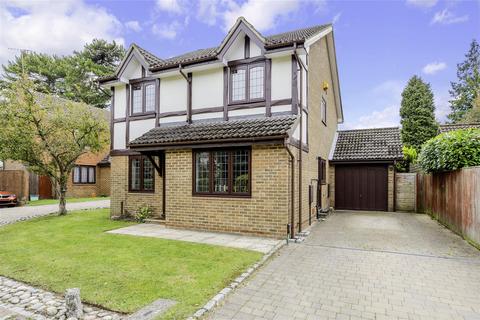 5 Wootton Close, Epsom, KT18 5LD