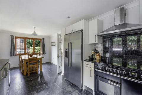 5 Wootton Close, Epsom, KT18 5LD