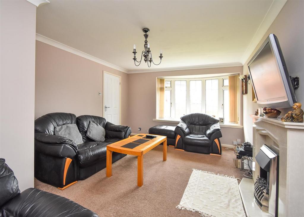 39 Alpine Way, Compton, Wolverhampton 4 bed link detached house for